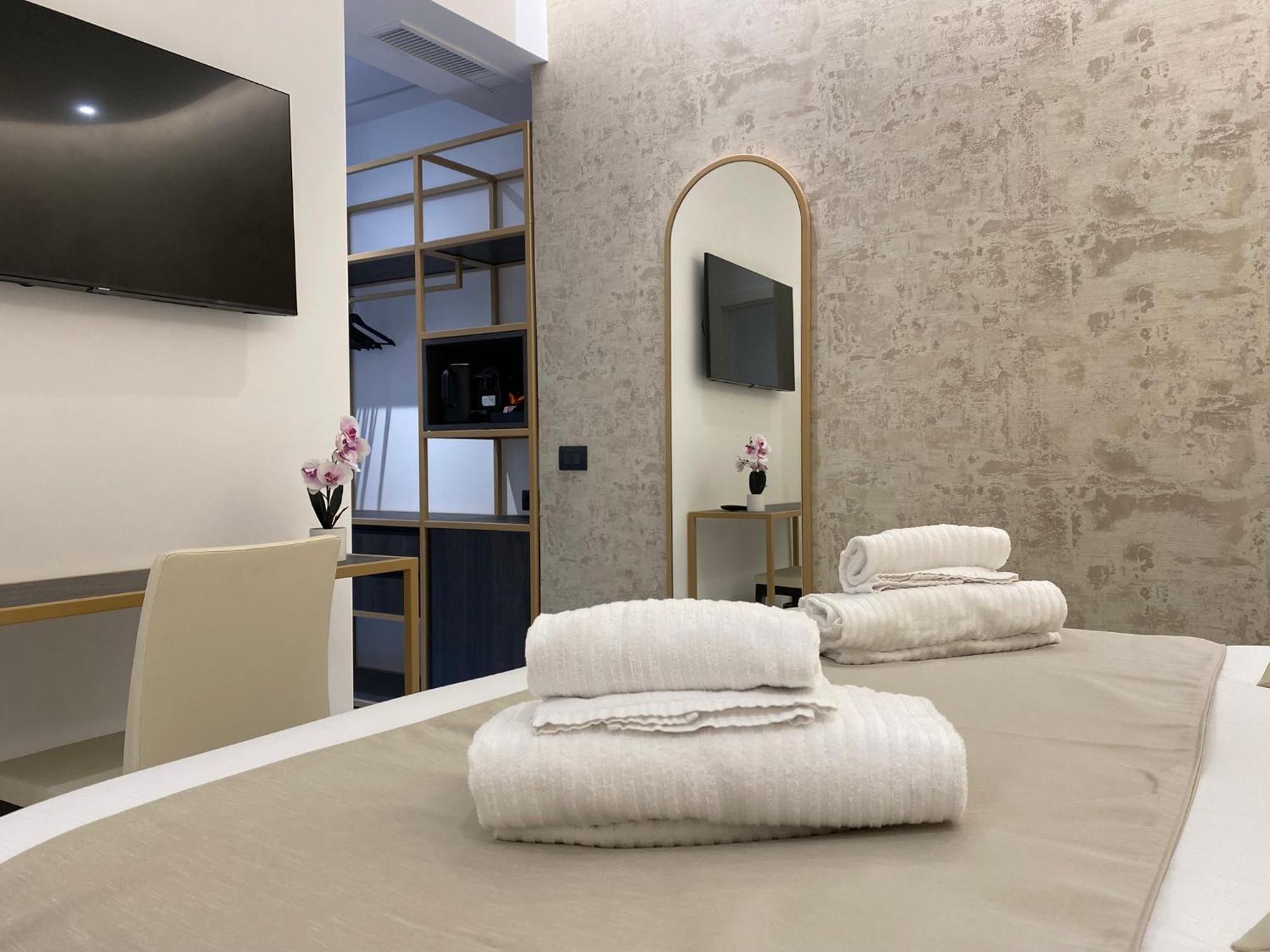 Suite Croce Rome Exterior photo